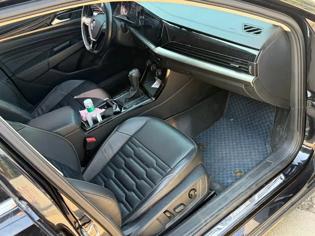 Volkswagen Passat — фото 7