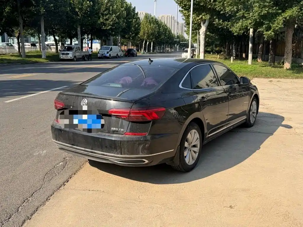 Volkswagen Passat — фото 9