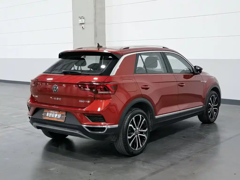 Volkswagen T-Roc — фото 2