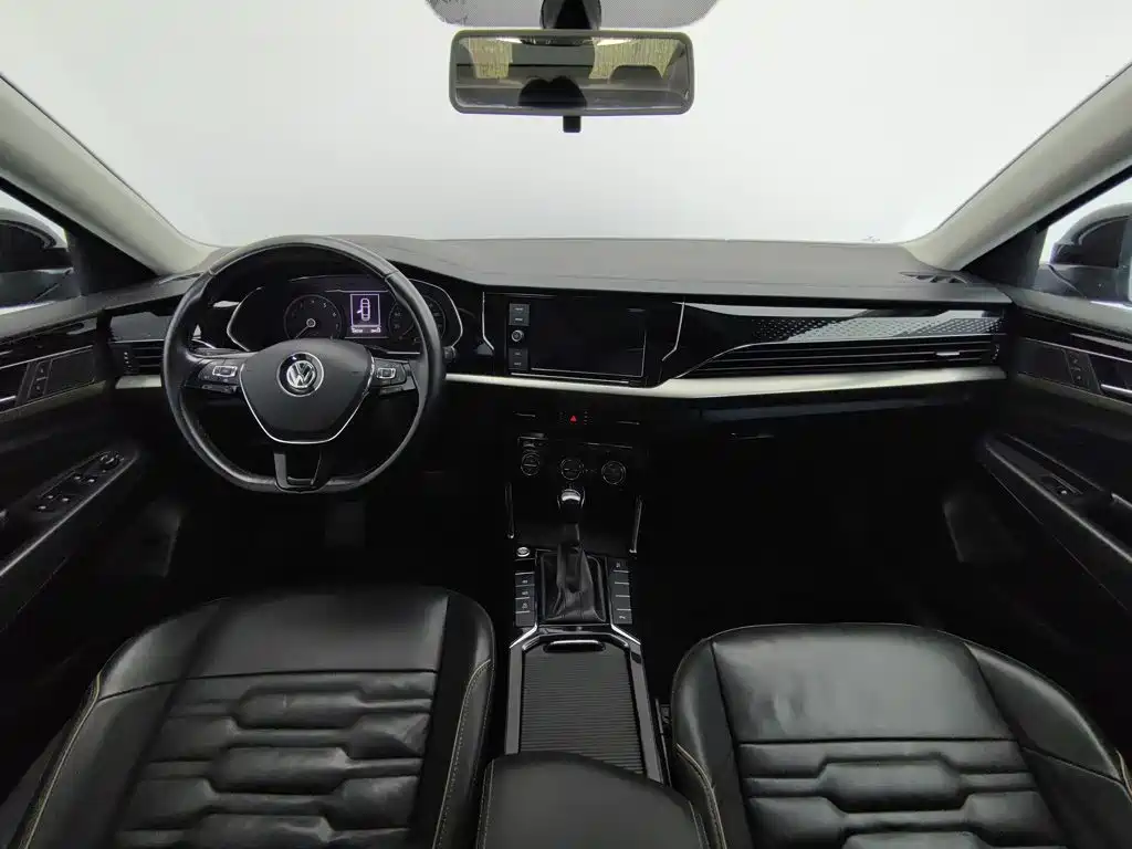 Volkswagen Passat — фото 5