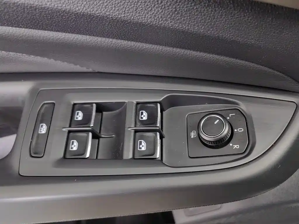 Volkswagen Passat — фото 9