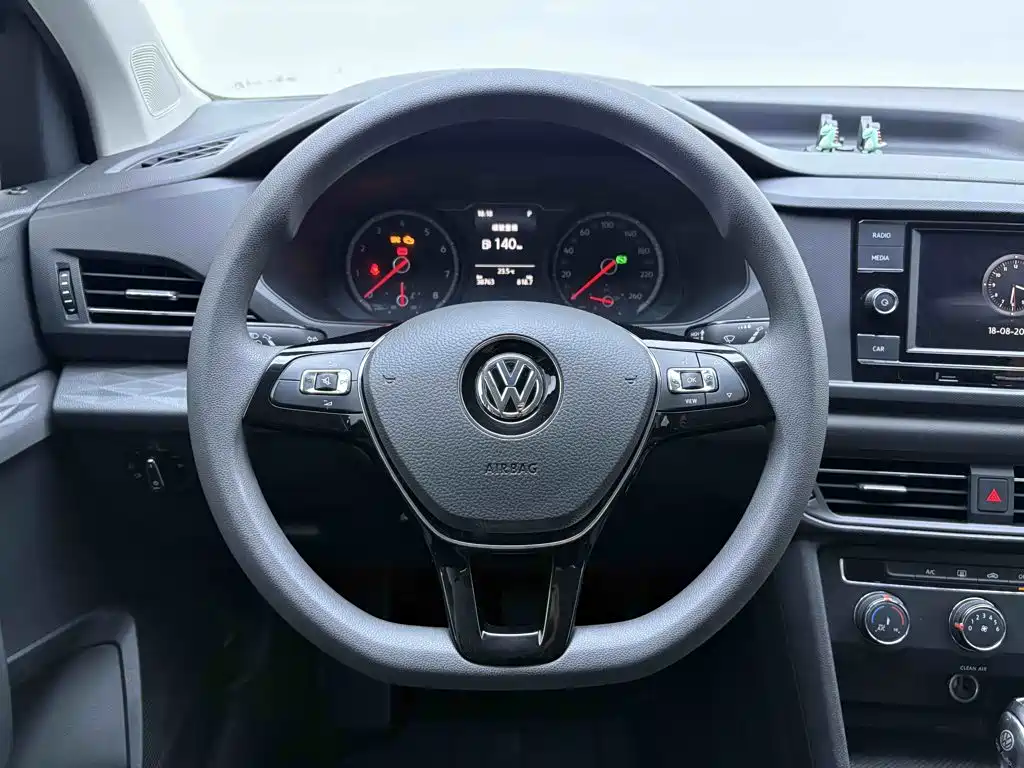Volkswagen Tharu — фото 14