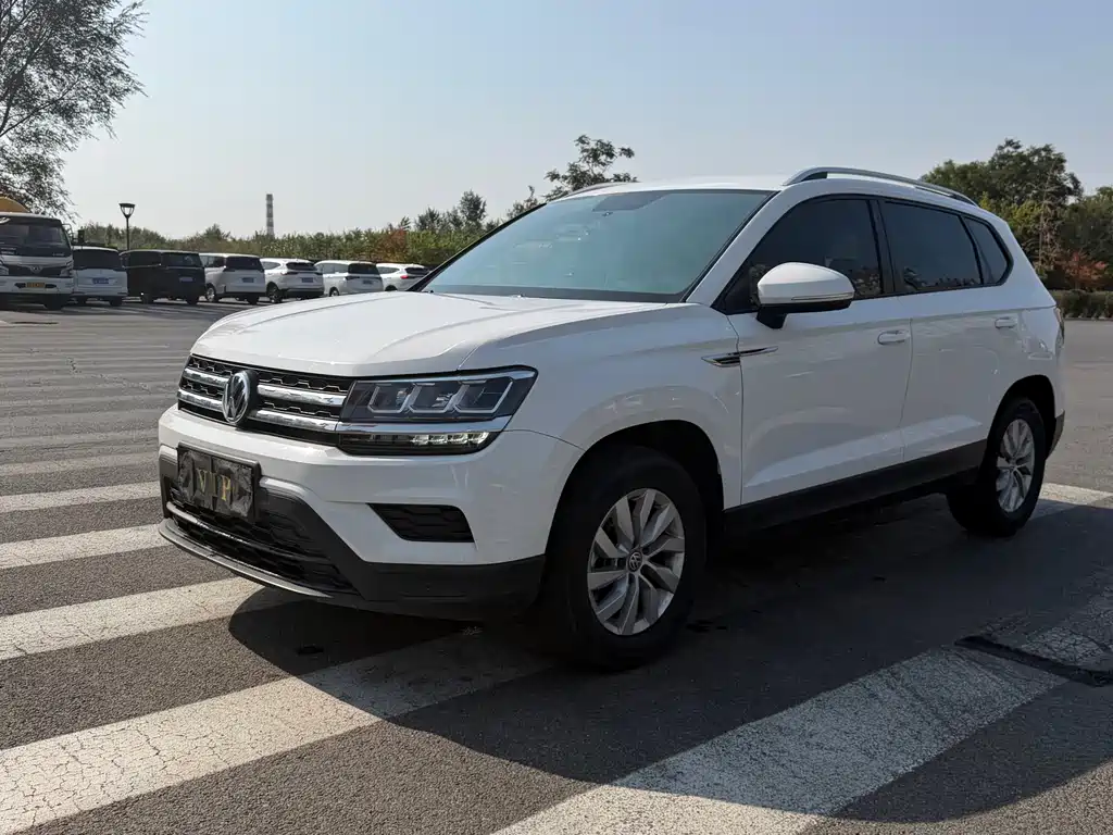 Volkswagen Tharu — фото 3