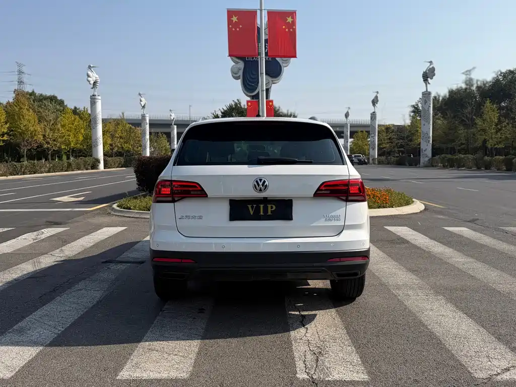Volkswagen Tharu — фото 7