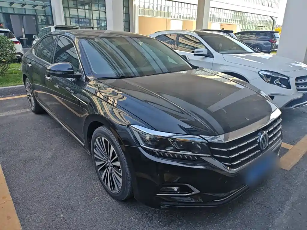 Volkswagen Passat — фото 4