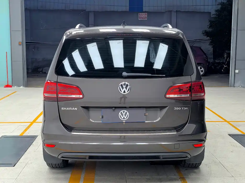 Volkswagen Sharan — фото 3