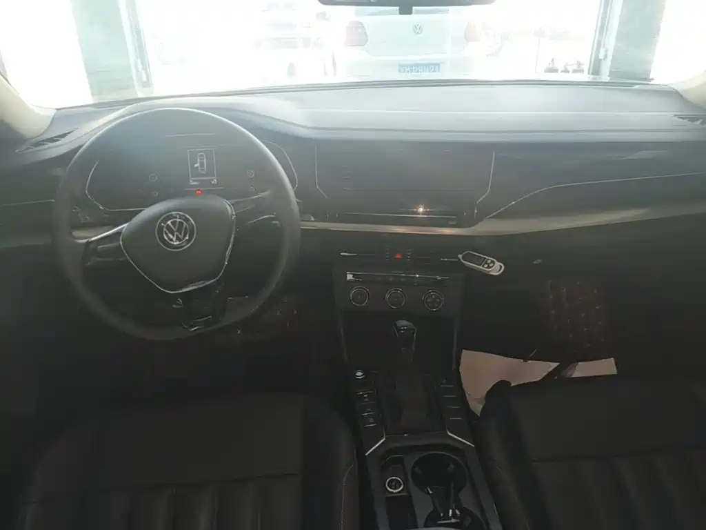 Volkswagen Passat — фото 10
