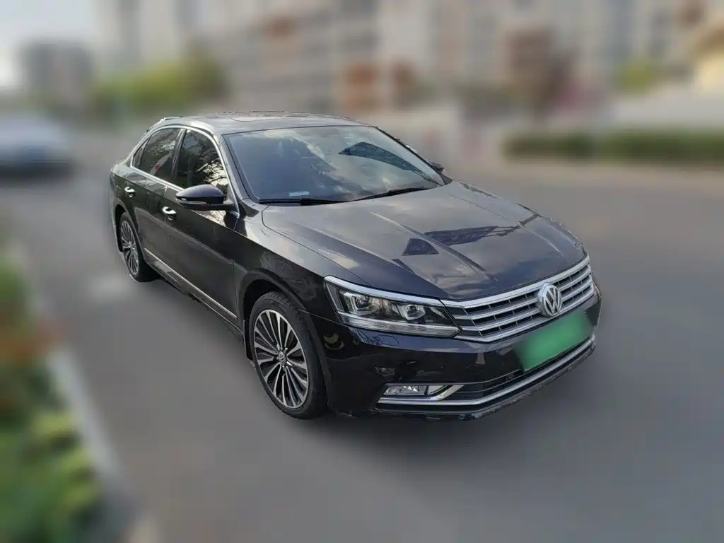 Volkswagen Passat — фото 24