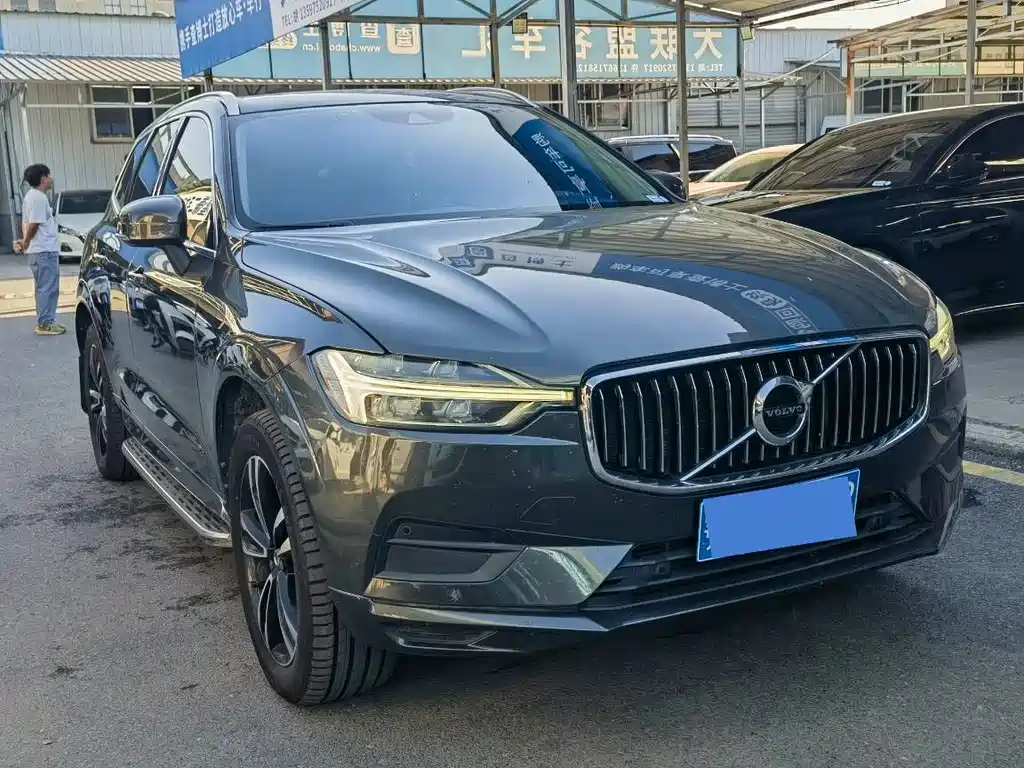 Volvo XC60 — фото 3