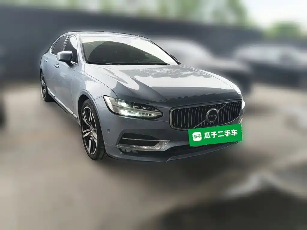Volvo S90 — фото 24