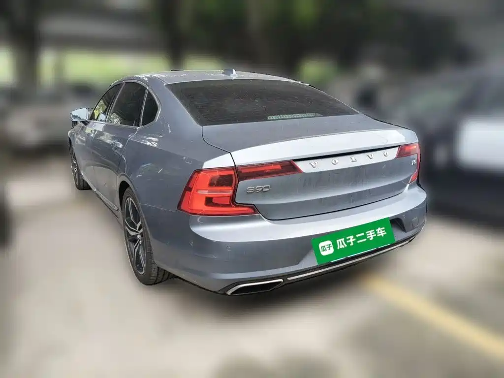 Volvo S90 — фото 25