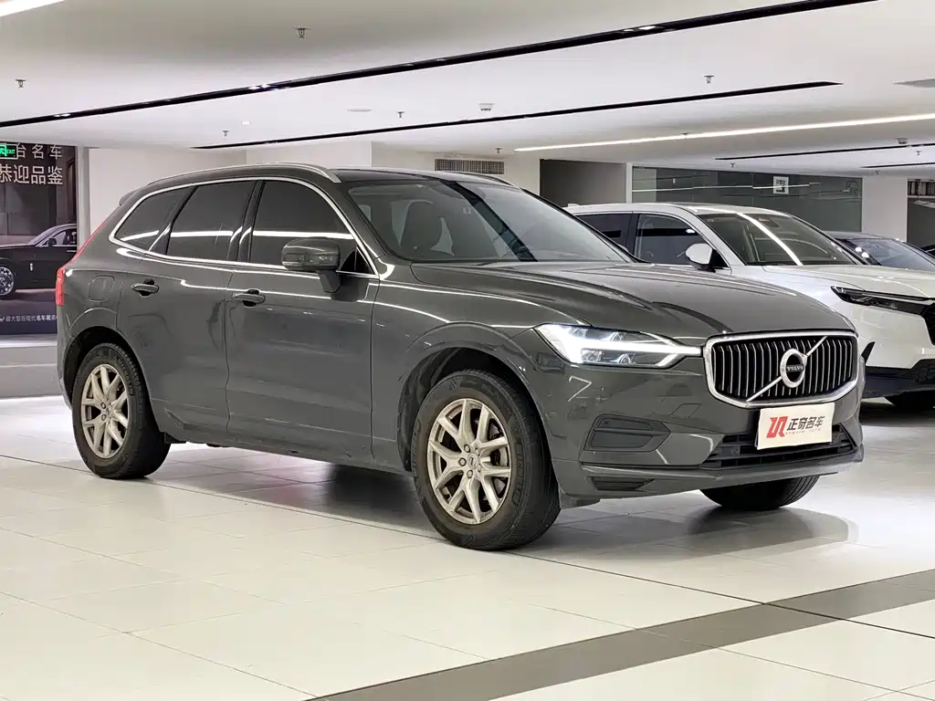 Volvo XC60 — фото 2
