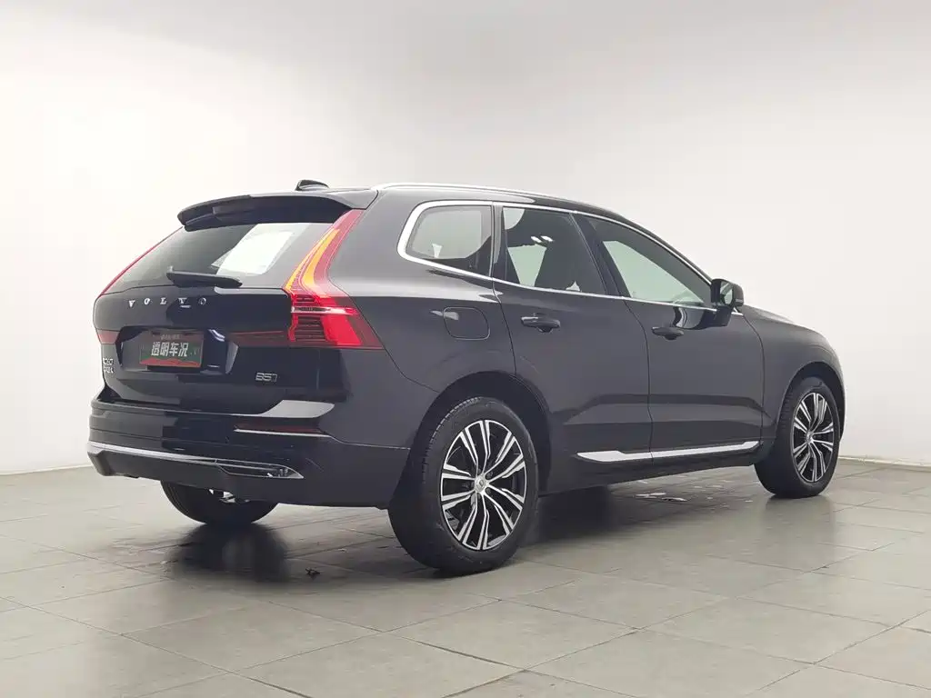 Volvo XC60 — фото 2