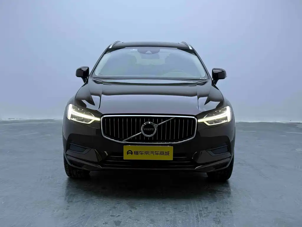 Volvo XC60 — фото 2
