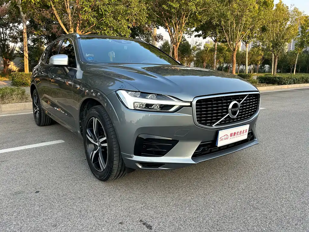 Volvo XC60 — фото 3