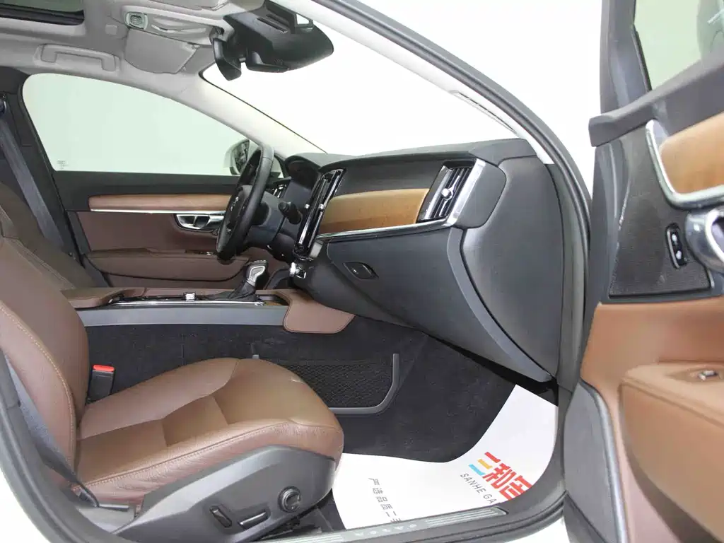 Volvo S90 — фото 10