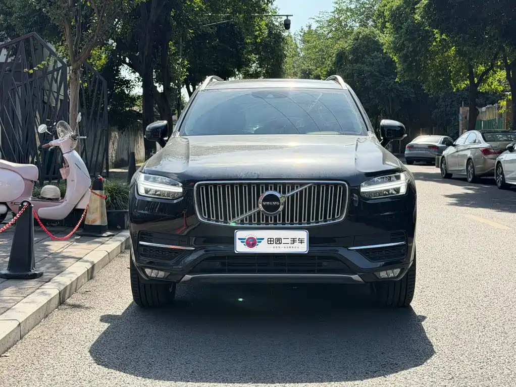 Volvo XC90 — фото 2