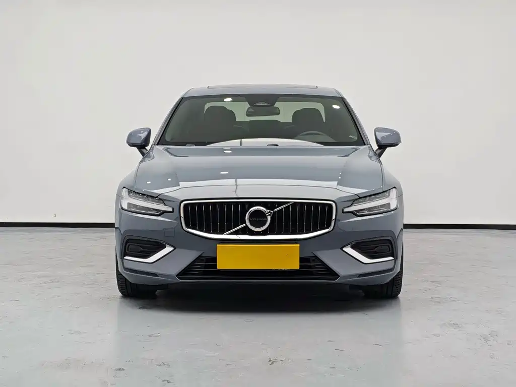 Volvo S60 — фото 2