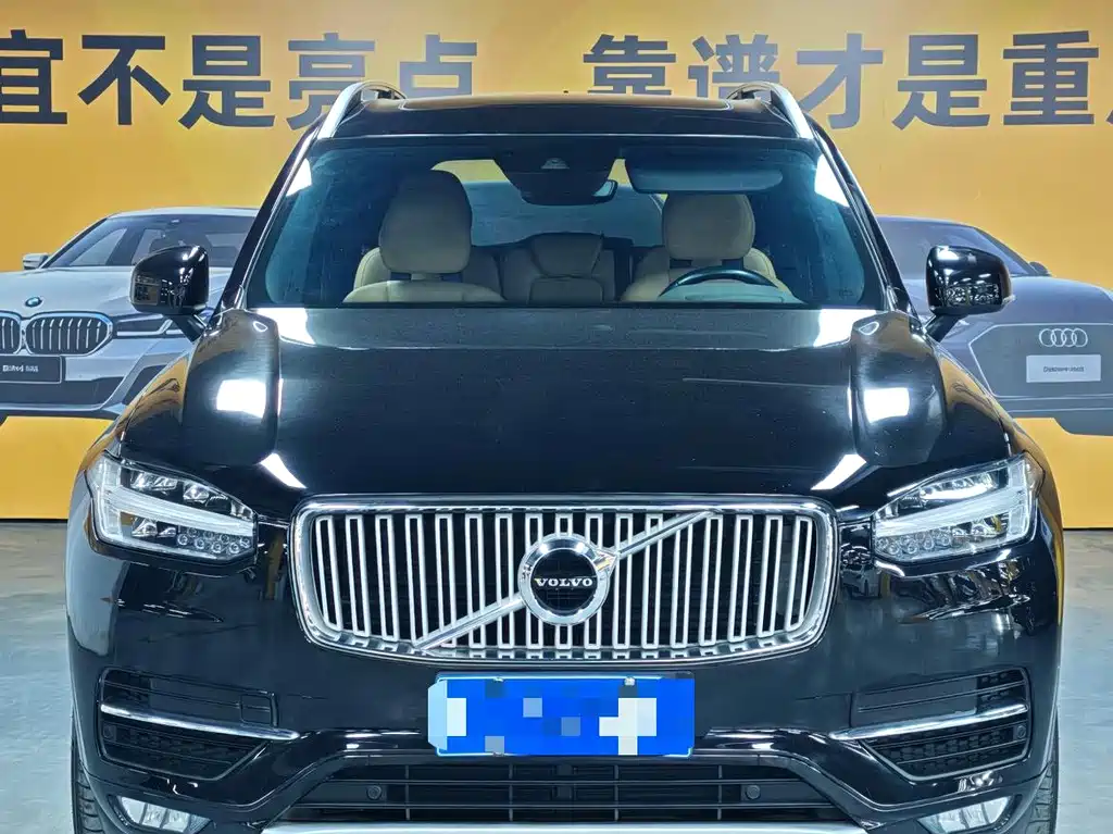 Volvo XC90 — фото 2