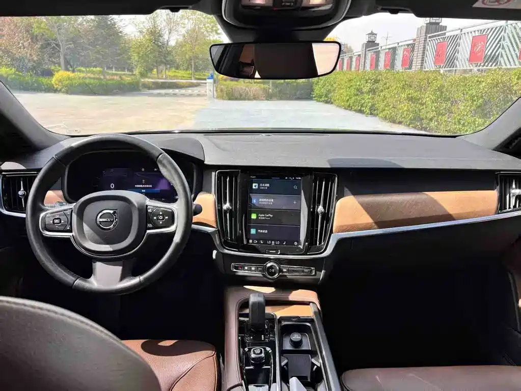 Volvo S90 — фото 4