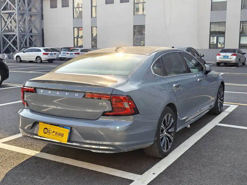 Volvo S90 — фото 6