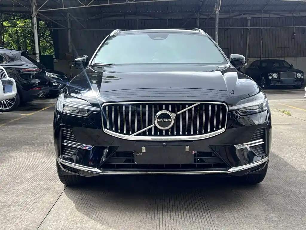 Volvo XC60 — фото 3