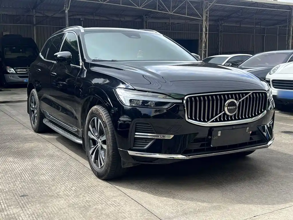 Volvo XC60 — фото 4
