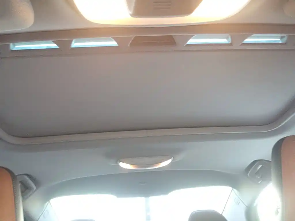 Volvo S60 — фото 18