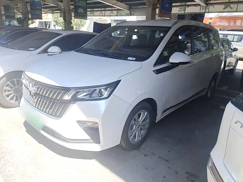 Wuling Jiachen — фото 2