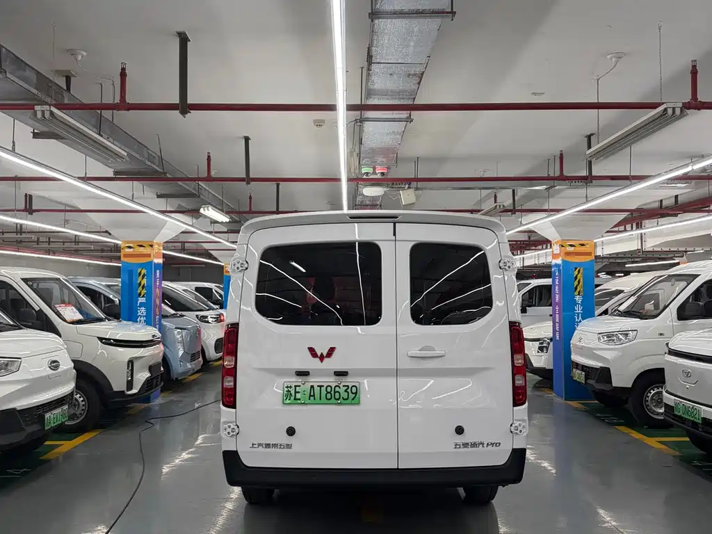 Wuling Yangguang Pro — фото 6