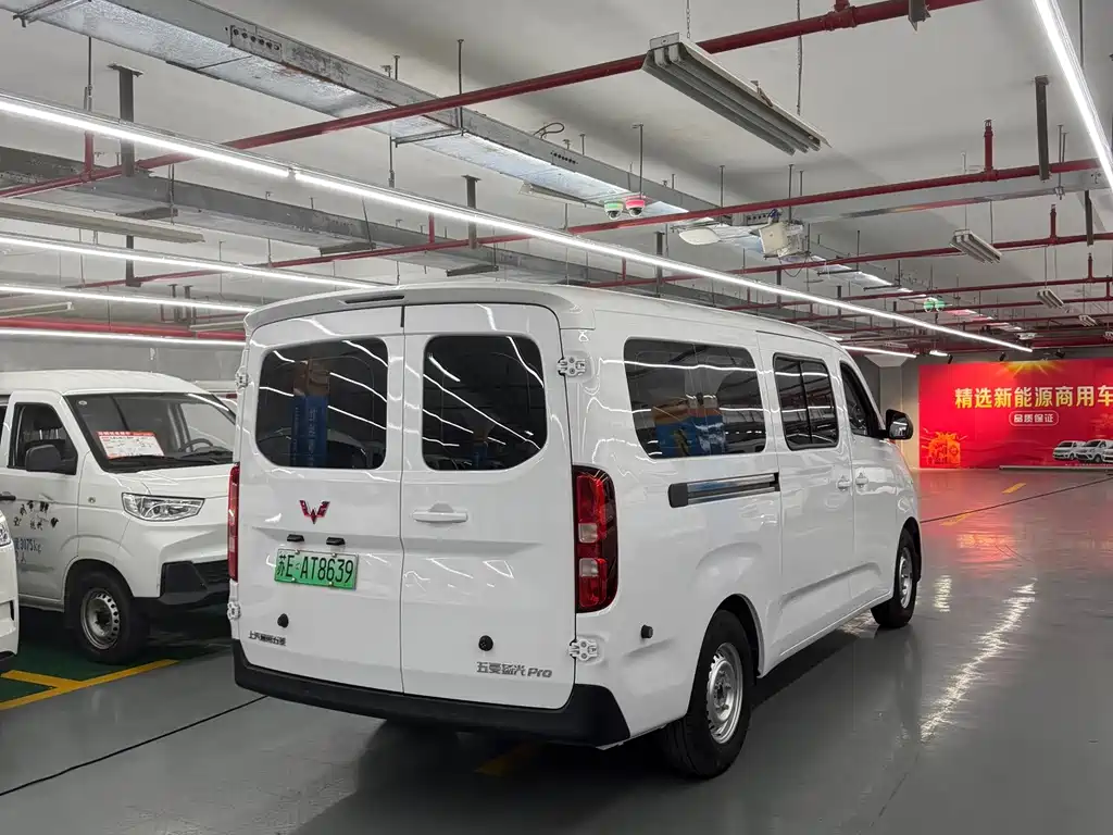 Wuling Yangguang Pro — фото 8