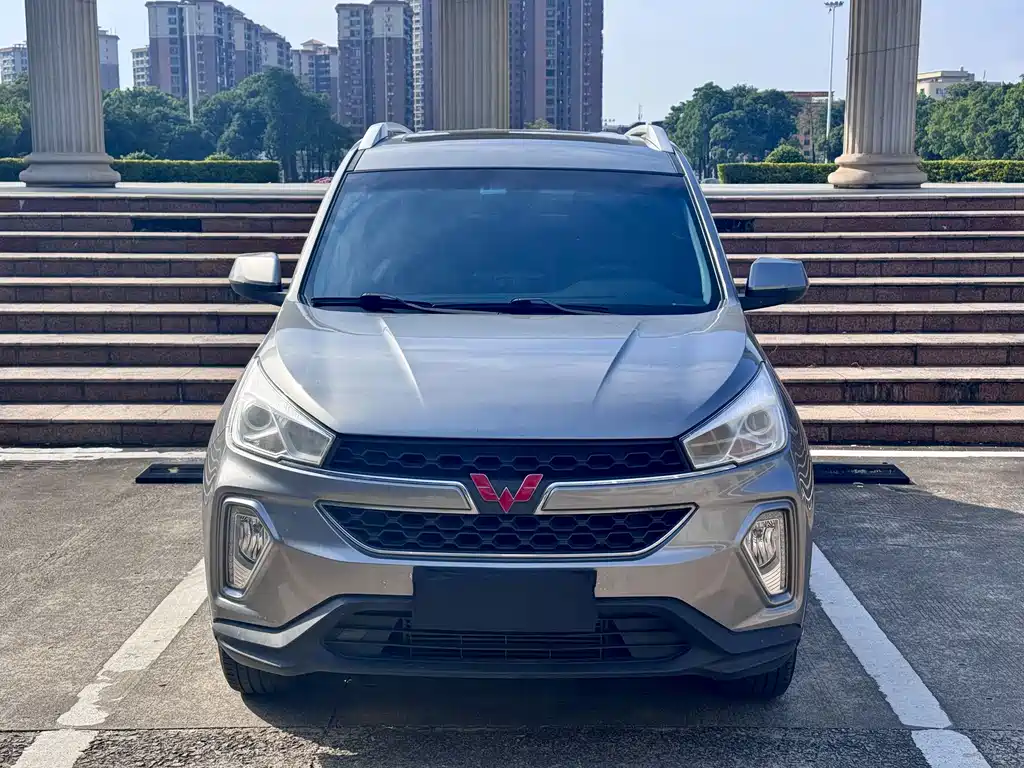 Wuling Hongguang S3 — фото 2