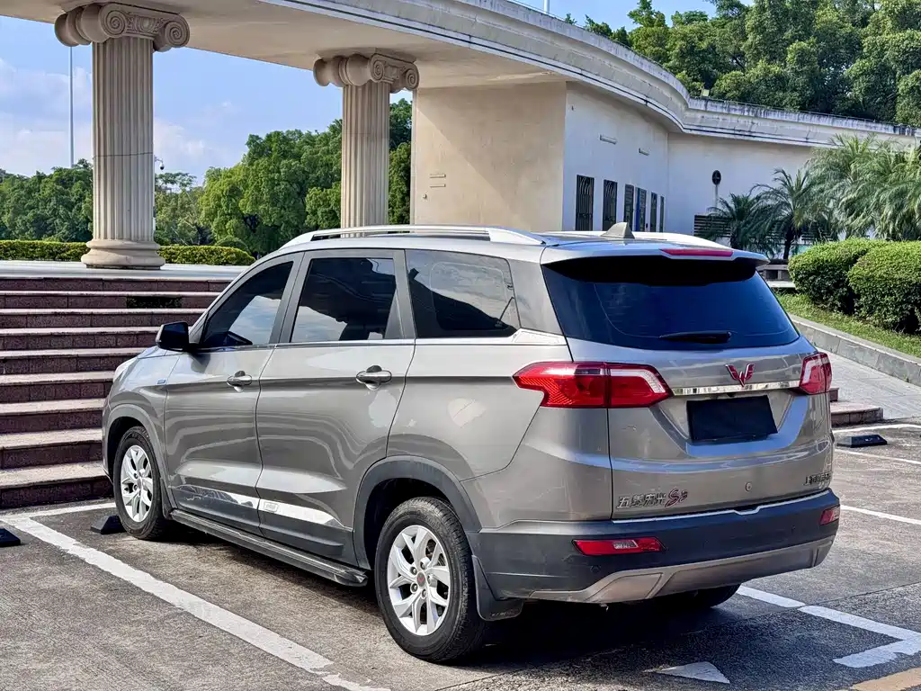 Wuling Hongguang S3 — фото 11