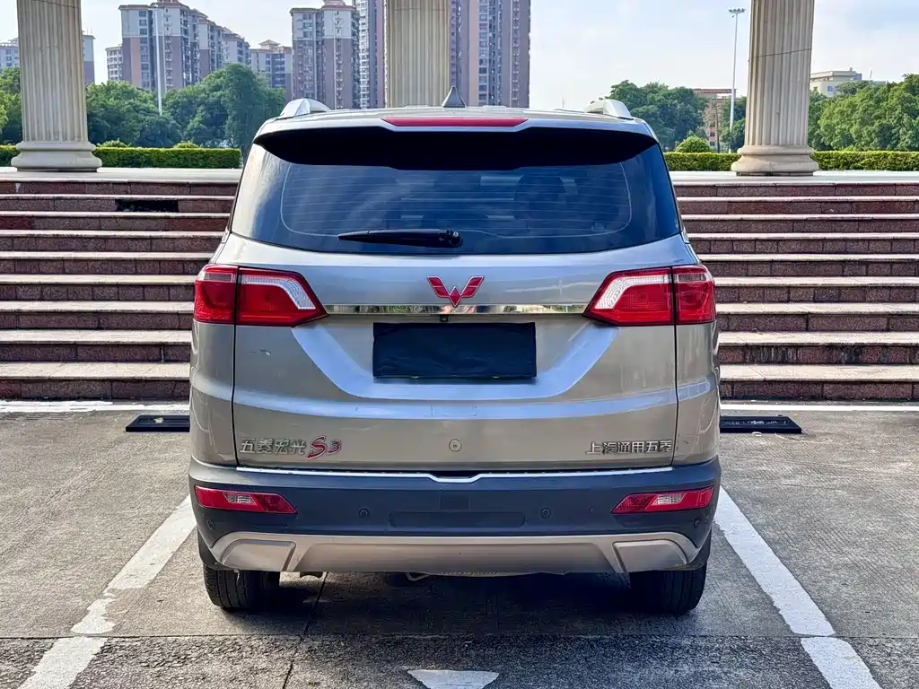 Wuling Hongguang S3 — фото 10