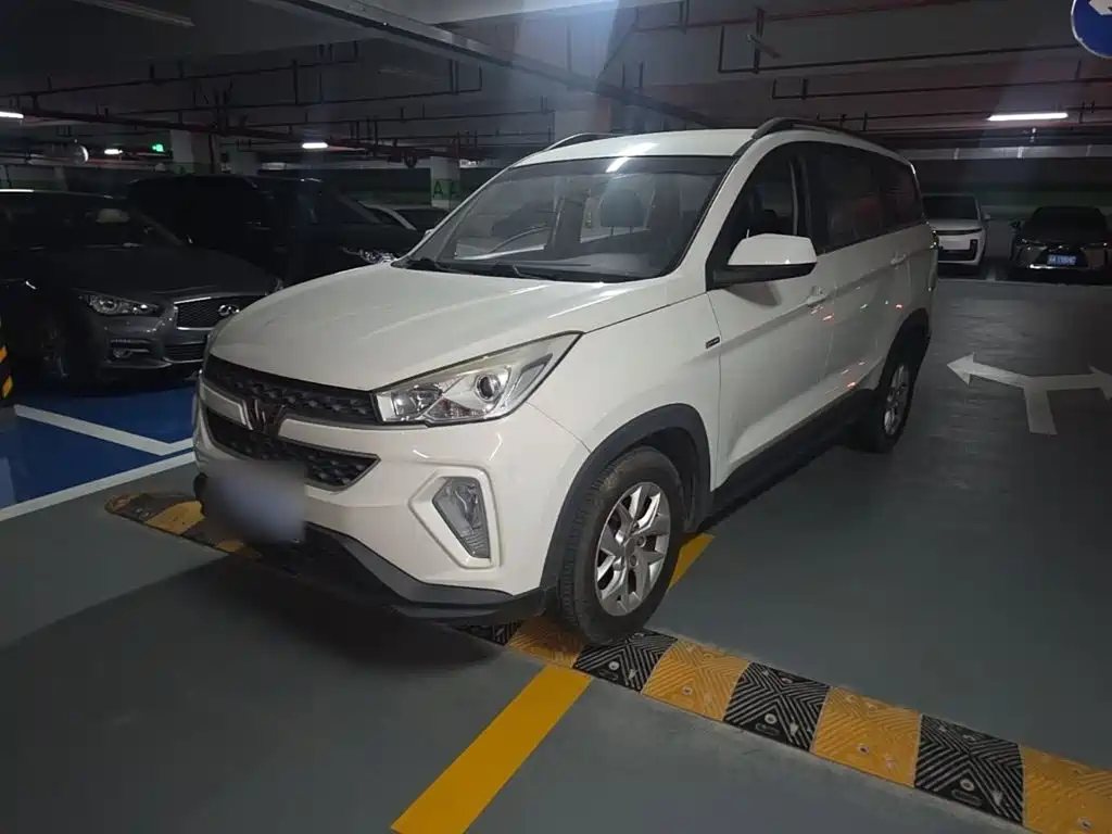 Wuling Hongguang S3 — фото 2