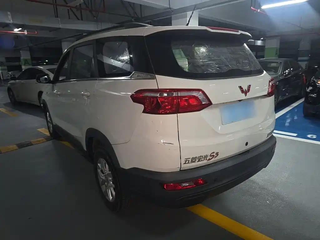 Wuling Hongguang S3 — фото 5