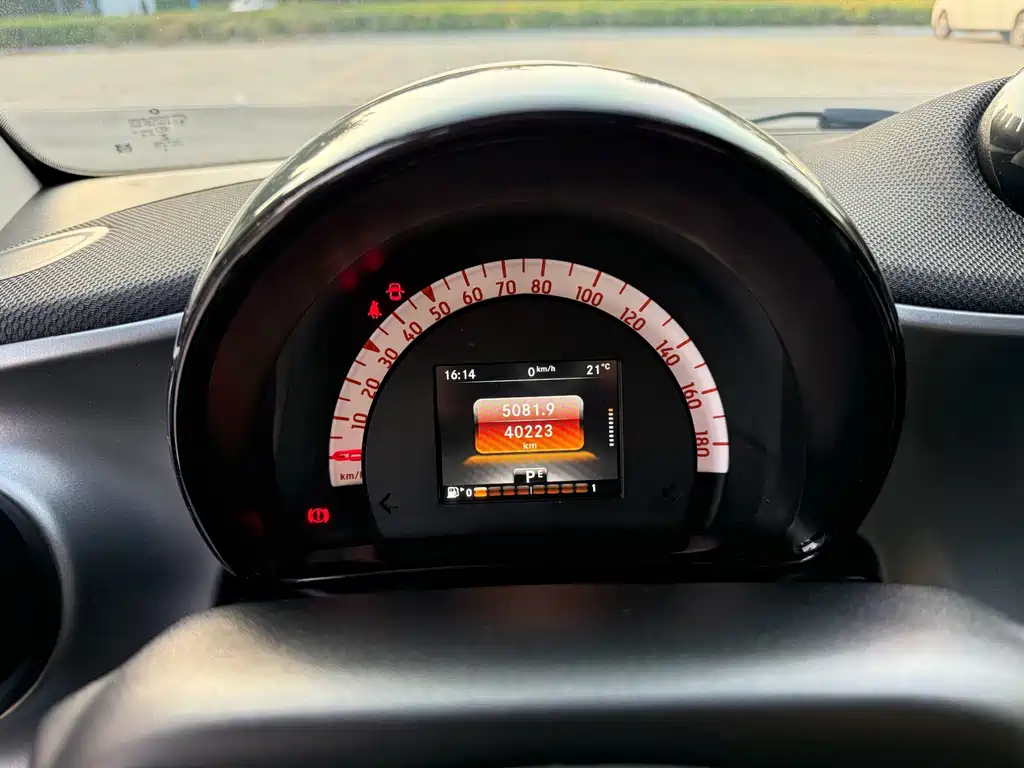 smart Smart Fortwo — фото 10