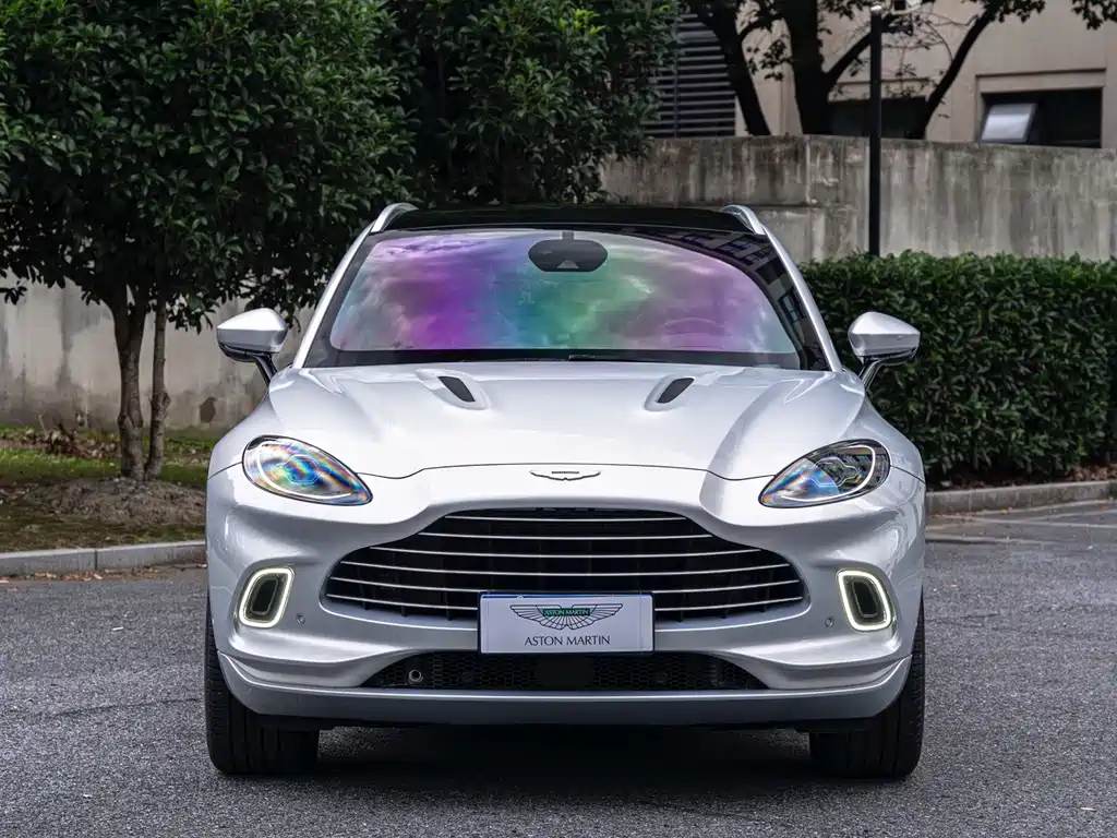 Aston Martin DBX — фото 2