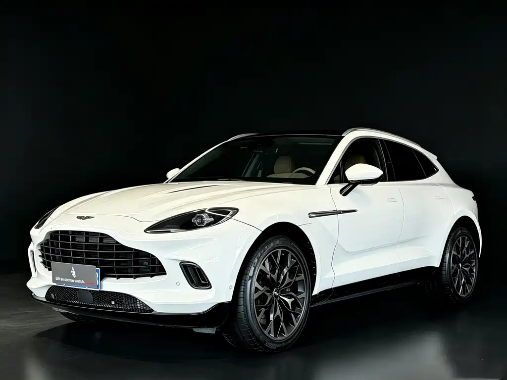 Aston Martin DBX — фото 3