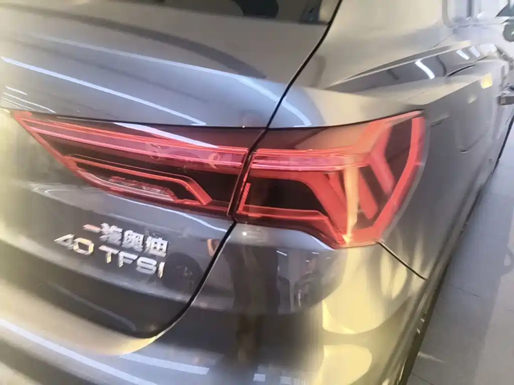 Audi Q3 — фото 8