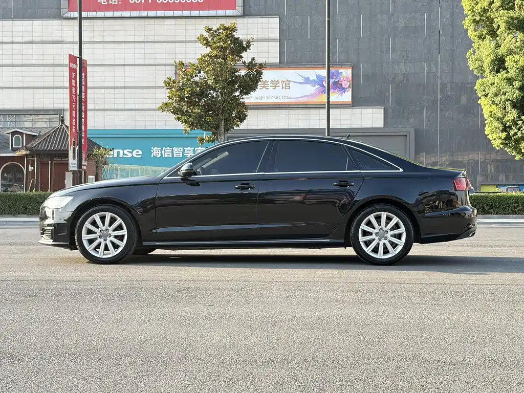 Audi A6L — фото 7