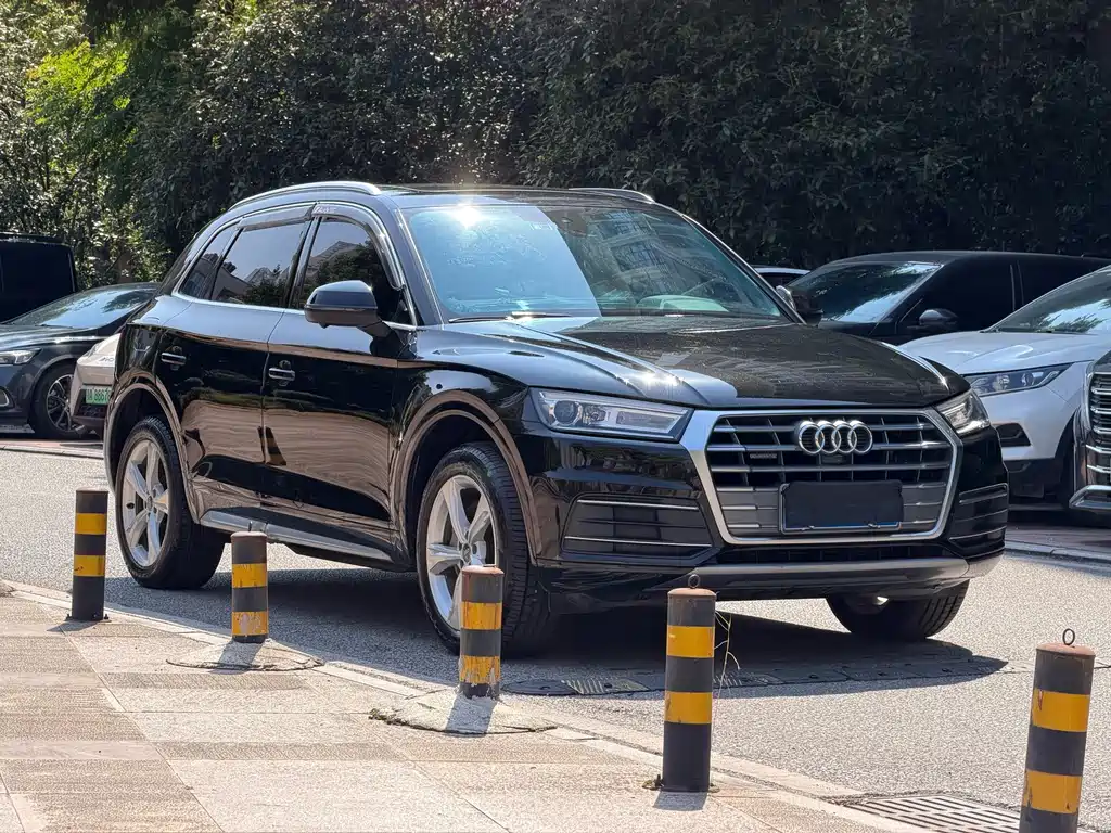 Audi Q5L — фото 2