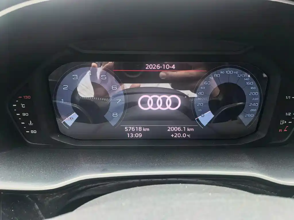 Audi Q3 — фото 11