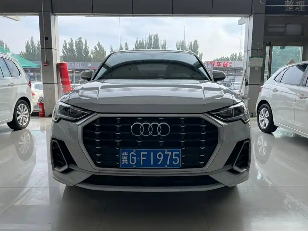 Audi Q3 — фото 2