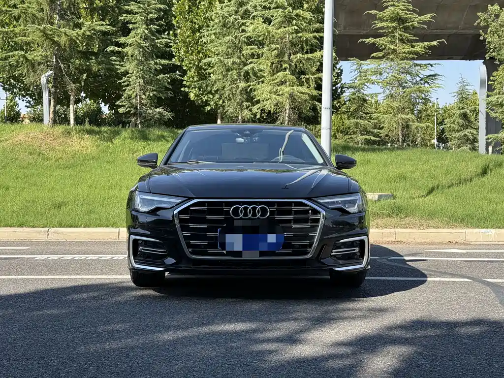 Audi A6L — фото 2