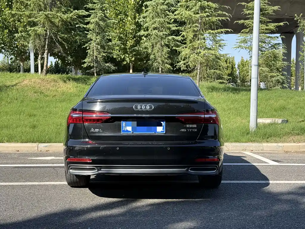Audi A6L — фото 7