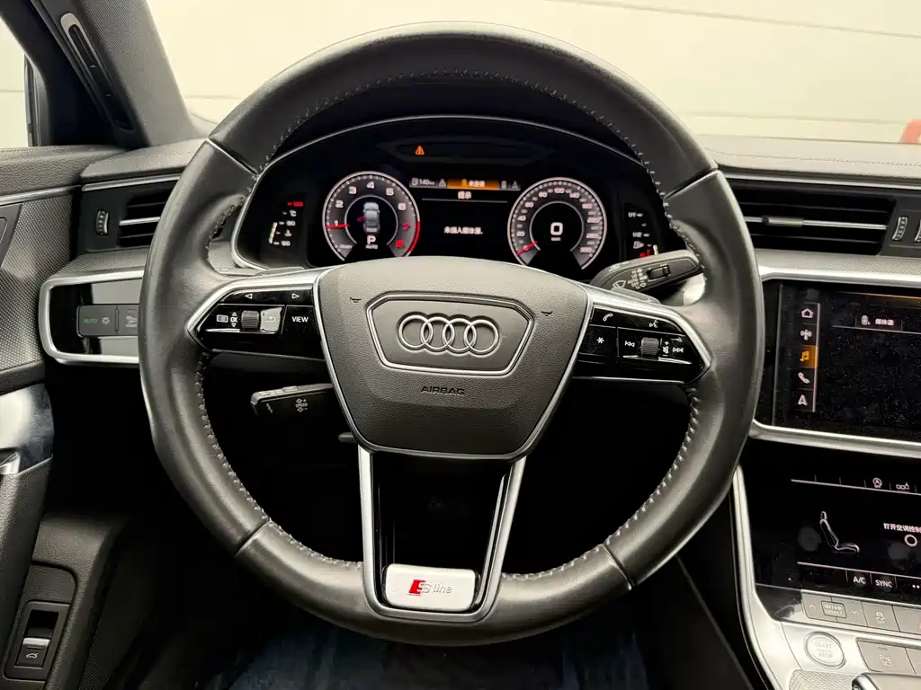 Audi A6L — фото 8