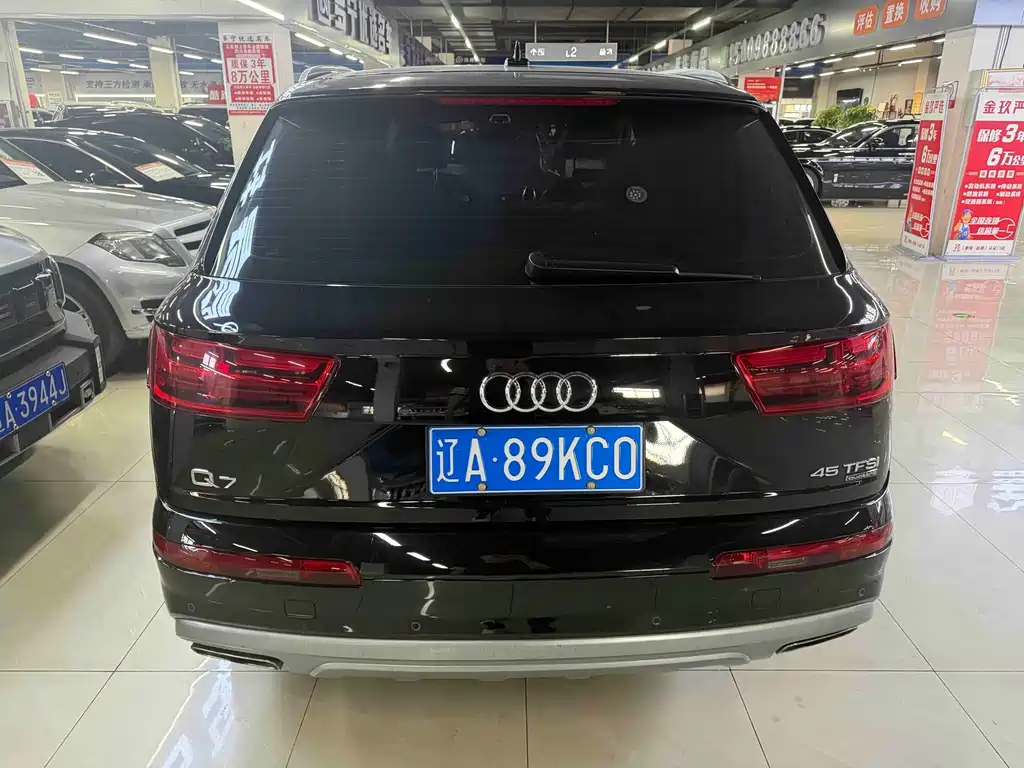 Audi Q7 — фото 3