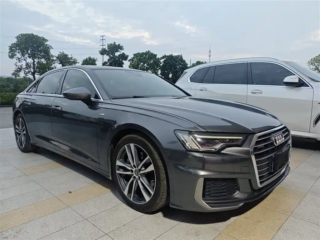 Audi A6L — фото 2