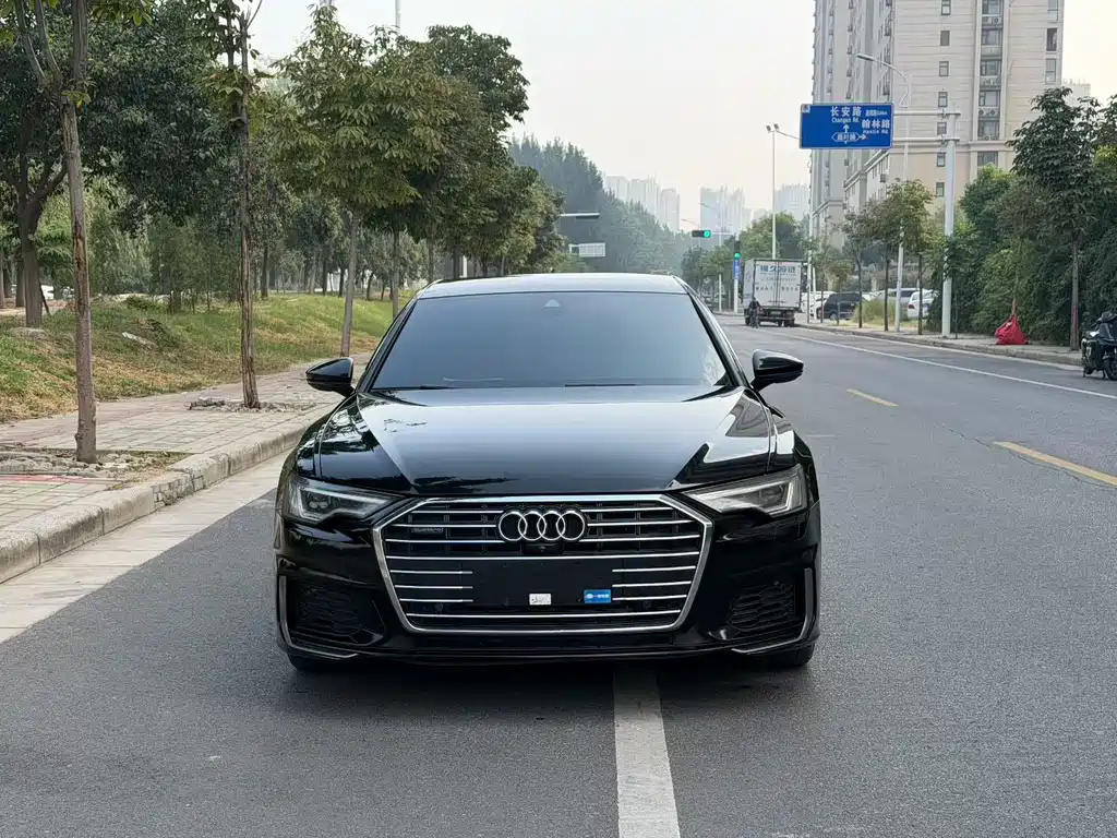 Audi A6L — фото 2
